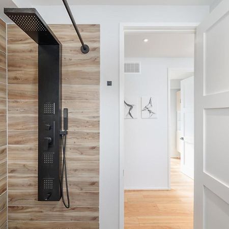 New Modern 1400 Sq Ft Coach House Near Everything Toronto Exterior photo