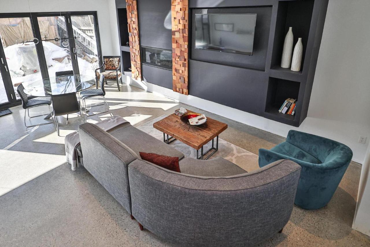 New Modern 1400 Sq Ft Coach House Near Everything Toronto Exterior photo