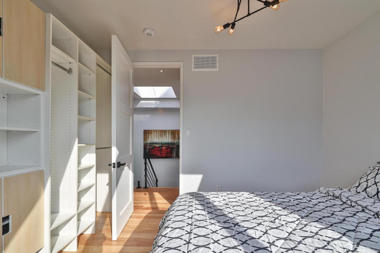 New Modern 1400 Sq Ft Coach House Near Everything Toronto Exterior photo